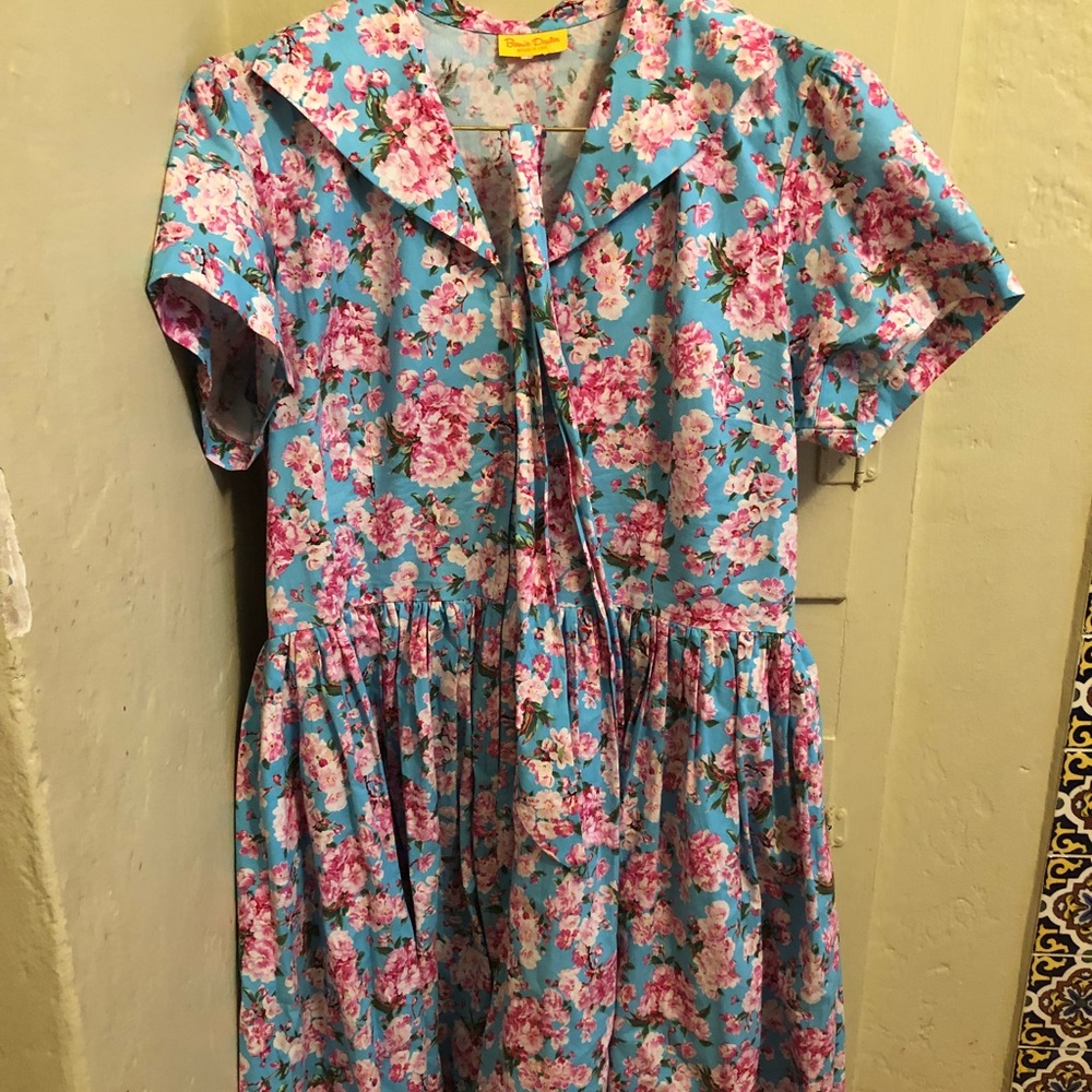 3x Bernie Dexter Lauren dress in Cherry Blossoms